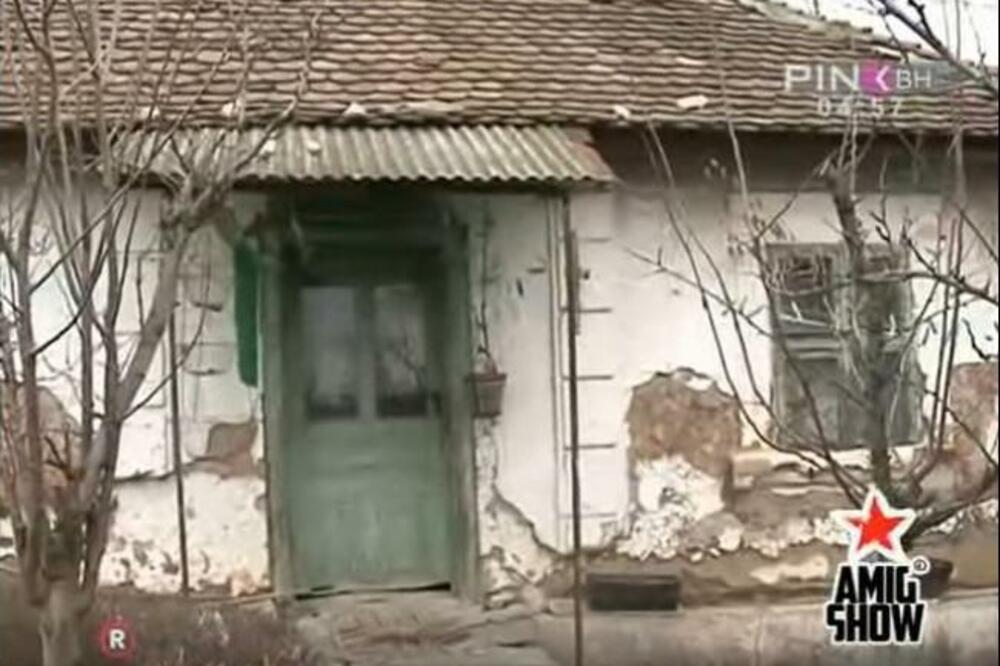 RODNA KUĆA SA FOTKE JE DOM NAŠE POZNATE PEVAČICE: Svi je OBOŽAVATE, kamera je snimila SVE