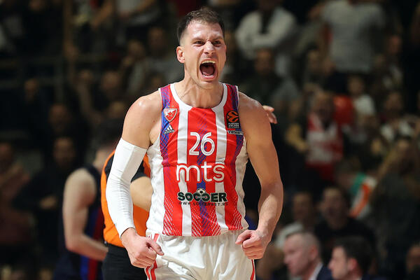 POGLEDAJTE KAKVU LEPOTICU JE OŽENIO NEMANJA NEDOVIĆ: Košarkaš svako VEČE odvodi u krevet baš NJU, lepa Mina pleni