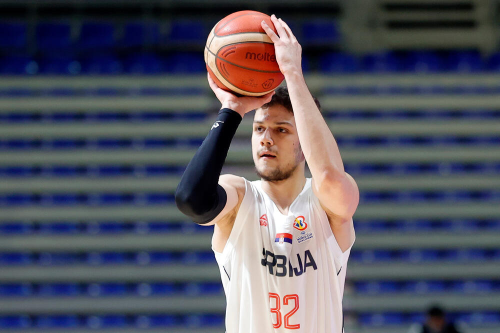 Uroš Trifunović u NBA ligi! (Foto)