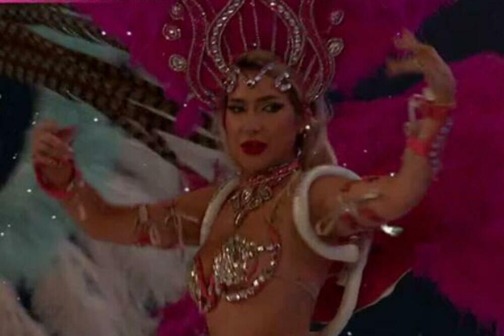 KARNEVAL NA PINKU Jovana Jeremić ŠOKIRALA izdanjem u Jutarnjem programu: Ovo BUKVALNO niko ne bi uradio sem nje