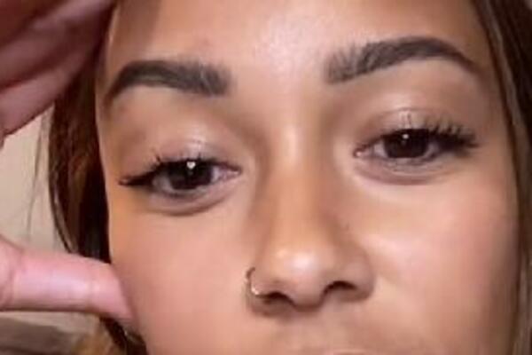 UPOZNALA JE DEČKA, A ONDA JE UKUCALA NJEGOVO IME NA GUGLU: Zbog onoga što je videla SLEDILA SE U MESTU