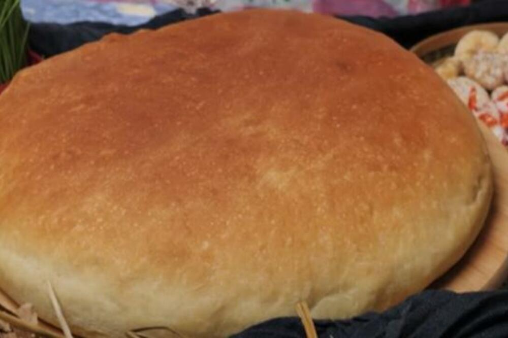 OVAKO SE SPREMA POSNA POGAČA ZA BADNJE VEČE: Badnjaču svaka DOMAĆICA mora da NAPRAVI (RECEPT)