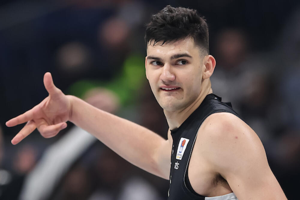 STOJAKOVIĆ POSLAO JAKU PORUKU TRISTANU VUKČEVIĆU: Košarkaš Partizana mu odmah uzvratio!