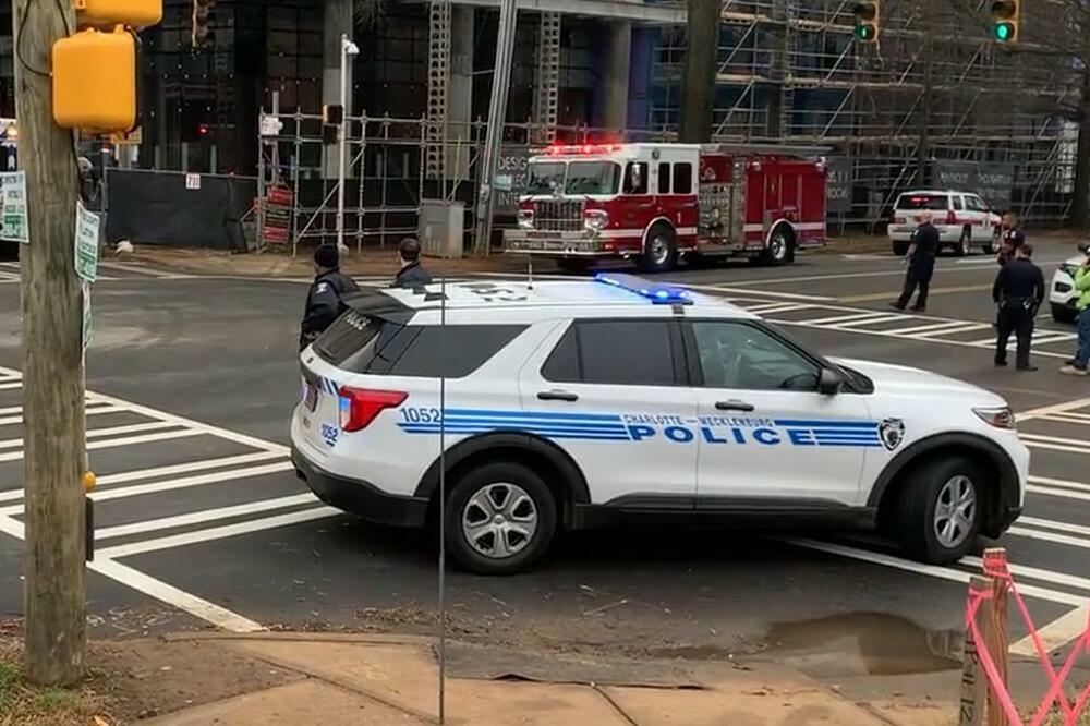 Sudija je rekao da je 'Lopez skinuo žrtvi pantalone dok je su ležali u krevetu zajedno, a zatim je i seksualno iskoristio'.