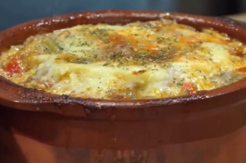 SEOSKI LONAC OD MLEVENOG MESA I POVRĆA: Ručak za celu porodicu za manje od 1.000 DINARA