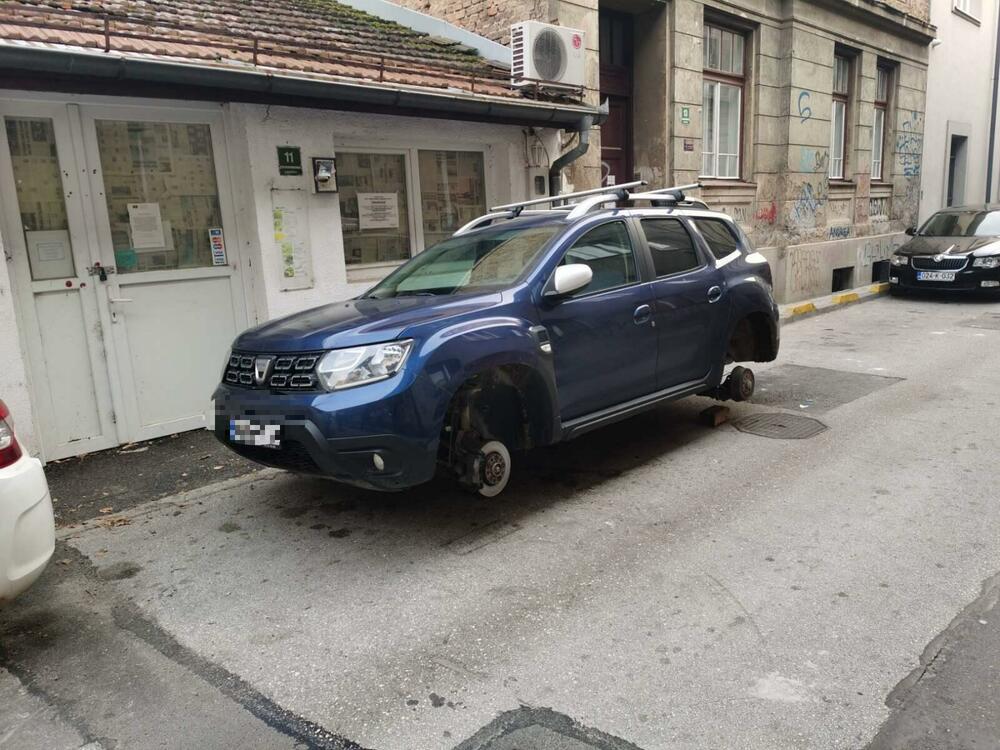 Zamena guma na vozilu beogradskih tablica