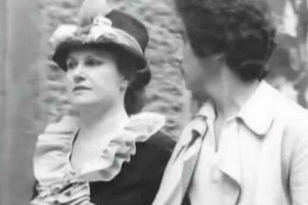 BILA JE ZVEZDA, A SMRT JE DOČEKALA NA RUBU EGZISTENCIJE: O braku sa ovim čuvenim PEVAČEM nije želela da govori