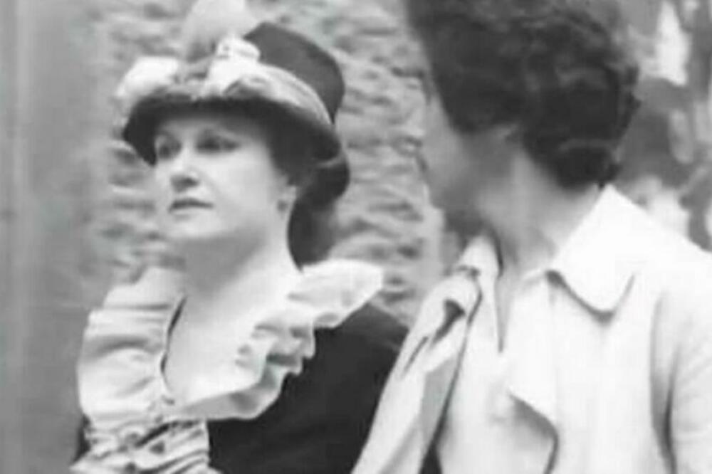 BILA JE ZVEZDA, A SMRT JE DOČEKALA NA RUBU EGZISTENCIJE: O braku sa ovim čuvenim PEVAČEM nije želela da govori