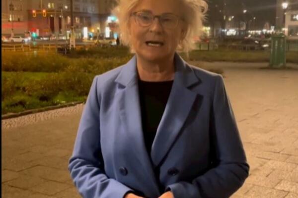 SKANDAL NEMAČKE MINISTARKE ZBOG NOVOGODIŠNJE ČESTITKE: Sevaju kritike sa svih strana, nastao HAOS (VIDEO)