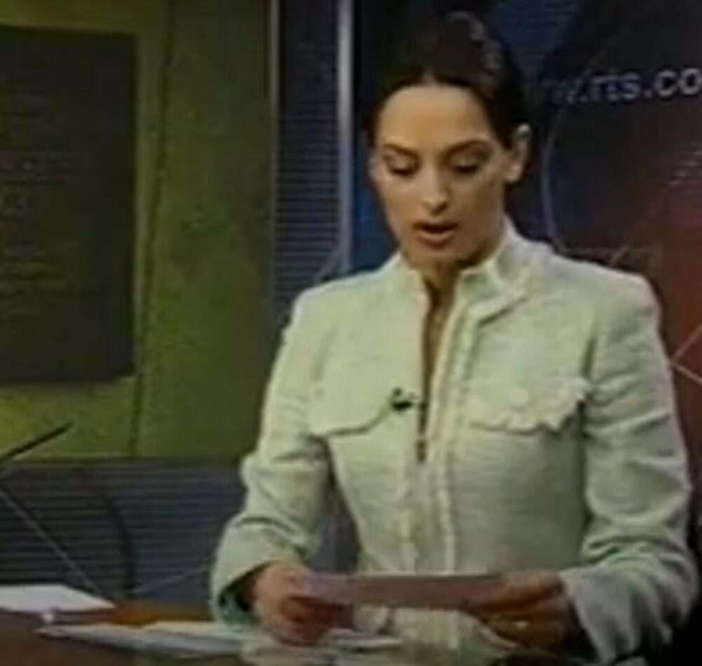 Petra Cvijić dok vodi Dnevnik