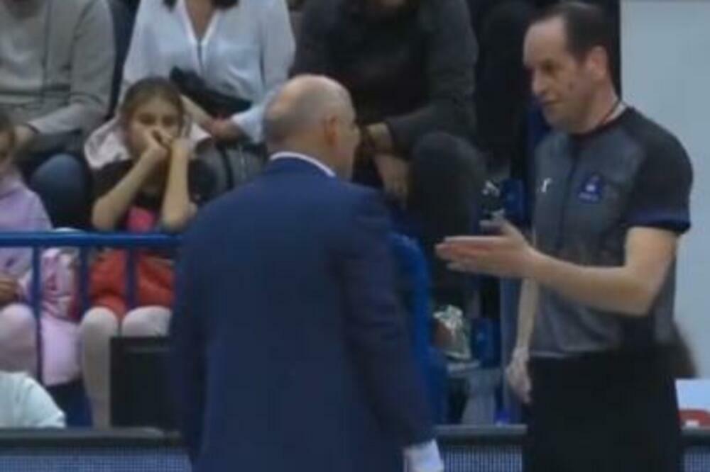 "KAKO VAS NIJE SRAMOTA? NE SMETE OD ČOVIĆA DA ZUCNETE"! Trener Mornara ŽESTOKO "napao" sudiju protiv FMP-a (VIDEO)