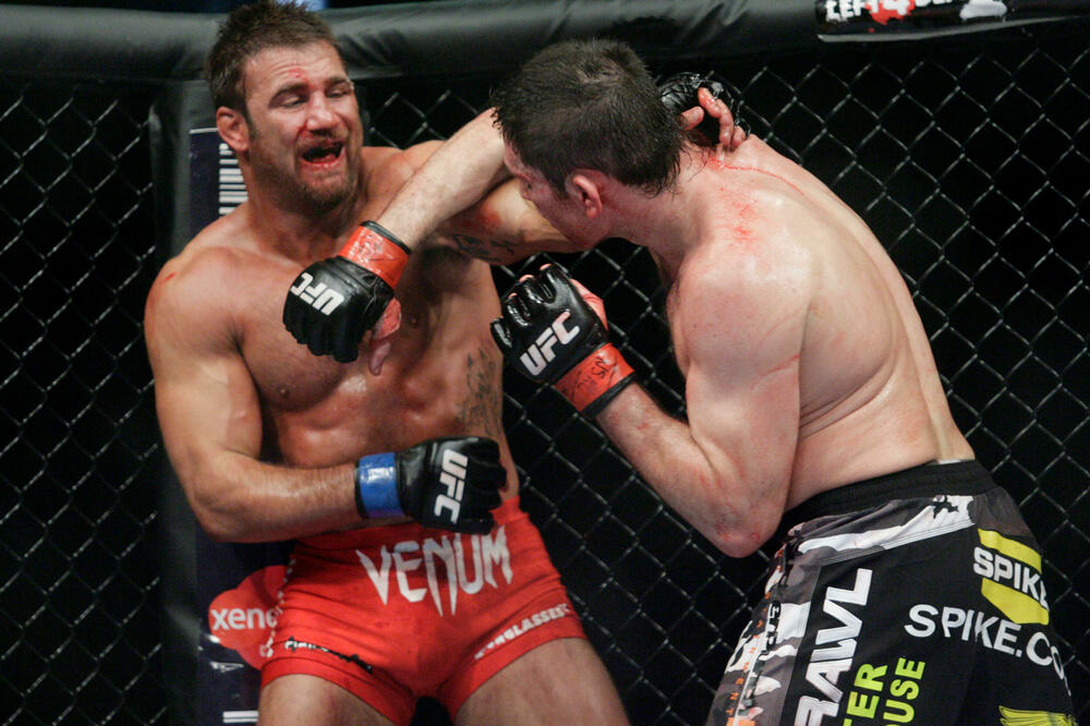 STRAVIČAN ZLOČIN POTRESAO SVET SPORTA! MMA borac PRETUKAO devojku na smrt - policija zatekla JEZIV prizor