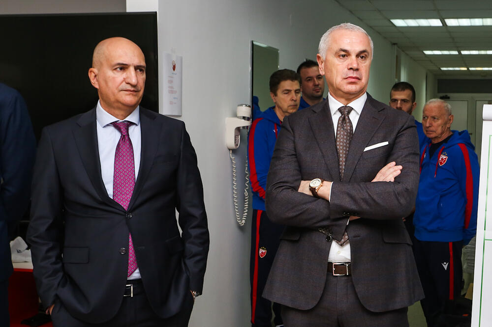 TEŽAK UDARAC ZA ZVEZDU: Ovaj transfer ozbiljno KOMPLIKUJE dolazak reprezentativca na "Marakanu"!