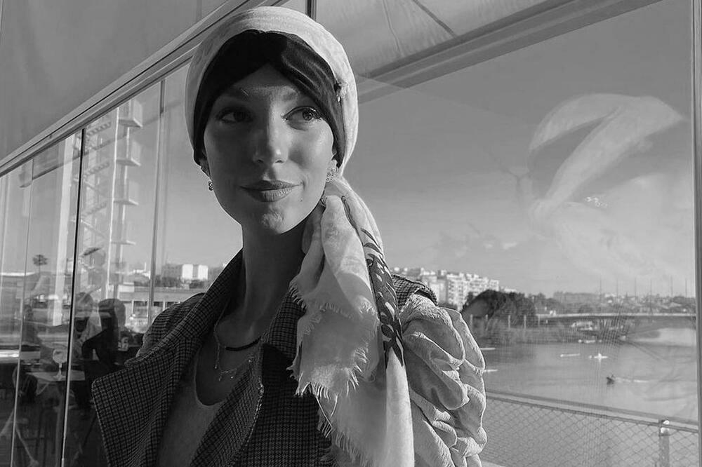 UMRLA MLADA INFLUENSERKA (21) Njena poslednja objava KIDA DUŠU (FOTO)