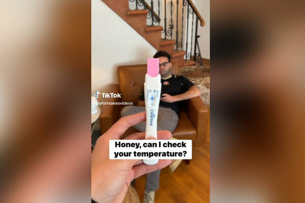 AU, ŠTA URADI ŽENA SA TESTOM ZA TRUDNOĆU: Zbog bizarnog iznenađenja se ljudima PREVRĆE ŽELUDAC (VIDEO)