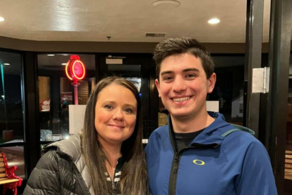 TRAŽIO JE BIOLOŠKU MAJKU CELOG ŽIVOTA, A BILA MU JE ISPRED NOSA: Odjednom je dobio poruku, sudbina ih JE SPOJILA