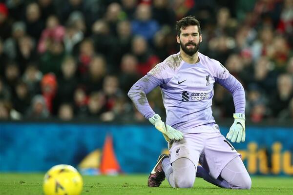 GREŠKE ALISONA I VAR LAKRDIJA! Liverpul i Vulverhempton igraće novi meč (VIDEO/FOTO)