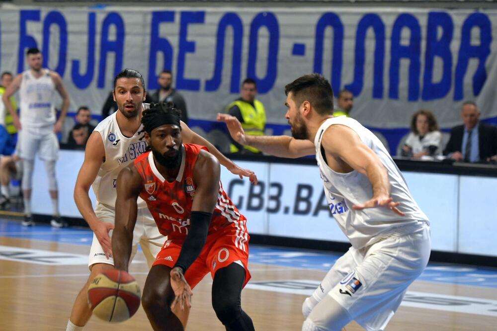 Džon Holand na utakmici MZT-a i Crvene zvezde u Skoplju