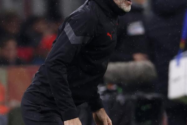 "OVO JE DELIKATAN TRENUTAK"... Trener Milana razočaran, odbrana titule u magli, Napoli na +12 (FOTO)