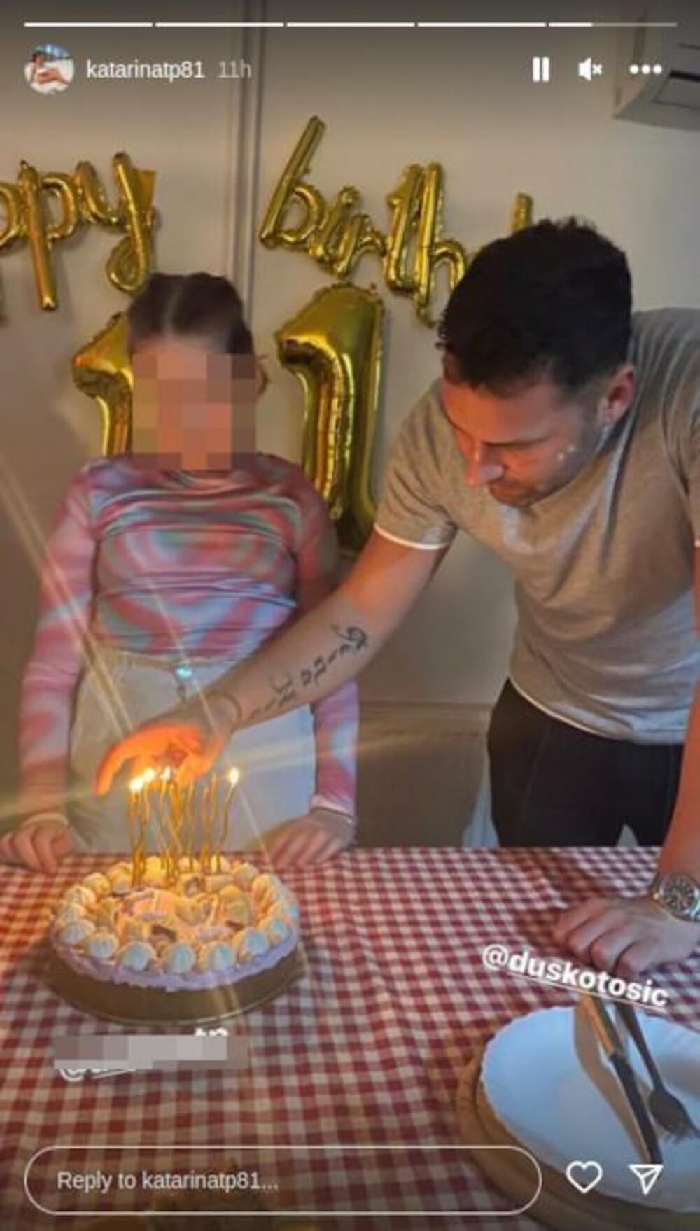 Duško Tošić kod sestričine na rođendanu