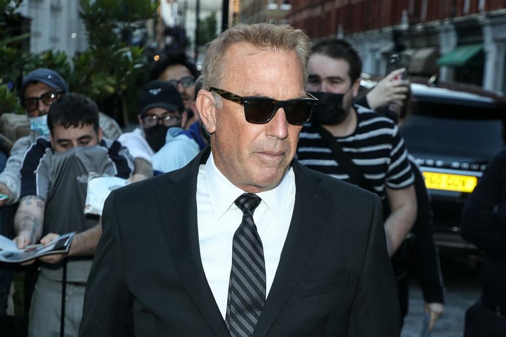 PREOTEO ŽENU NAJBOLJEM DRUGU, A NEVERSTVO JE SKUPO PLATIO: Glumac zbog 19 godina mlađe PREKRŠIO svoj ZAVET