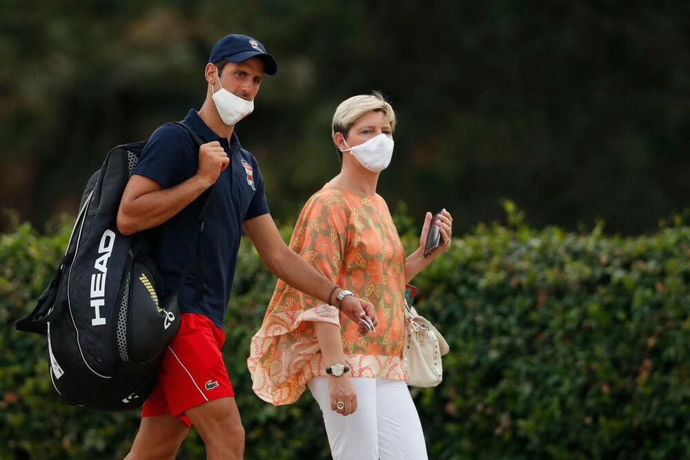 Elena Kapeljaro, Novak Đoković