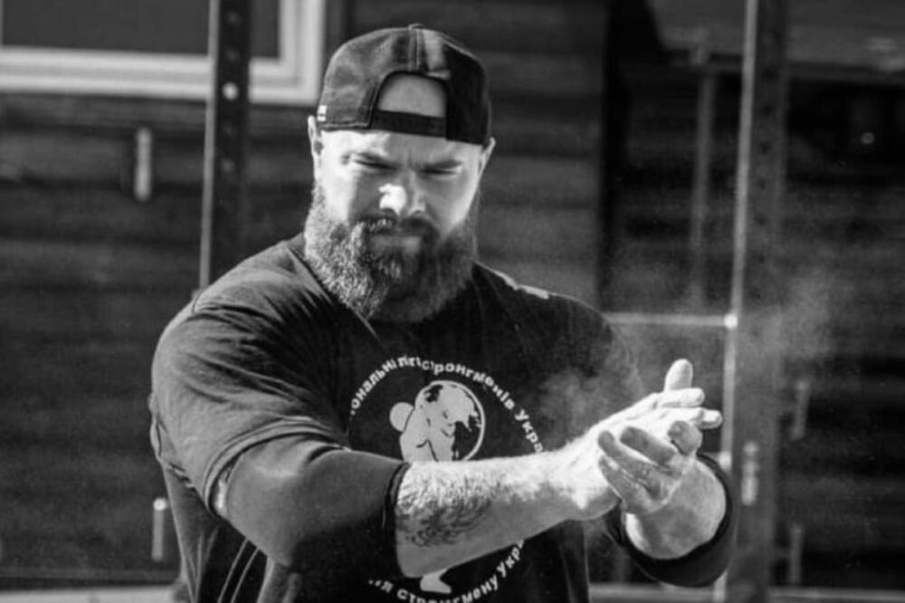 GROMADA OD ČOVEKA POGINULA U UKRAJINI: Stradao u borbama kod Donjecka!