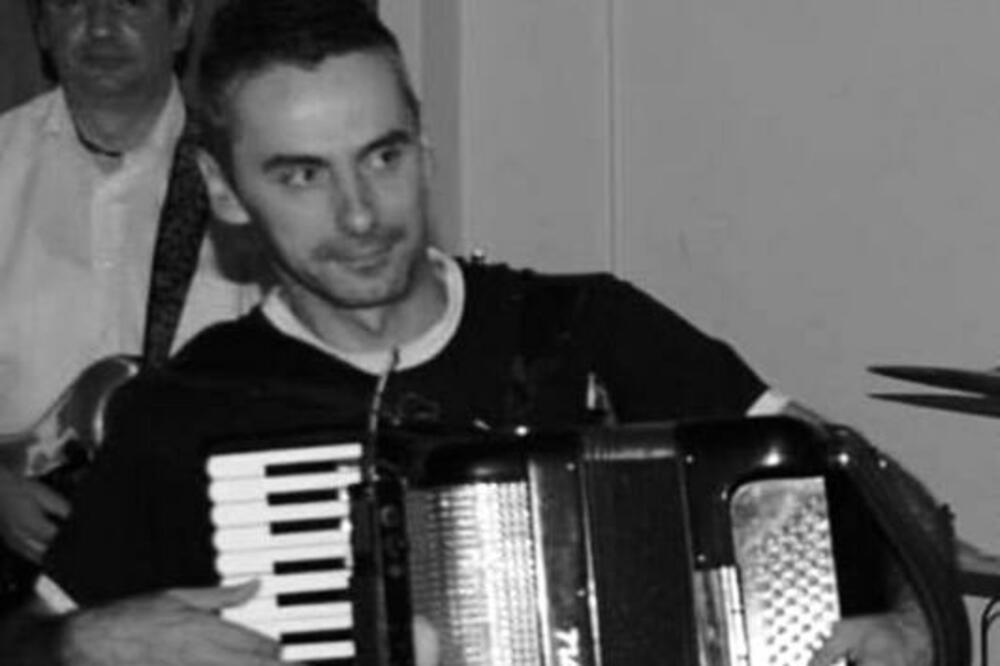 TRAGIČNA VEST: Preminuo HARMONIKAŠ Mitra Mirića u 46. godini