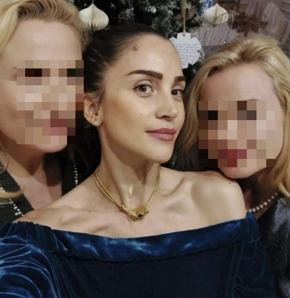 Jelena sa drugaricama