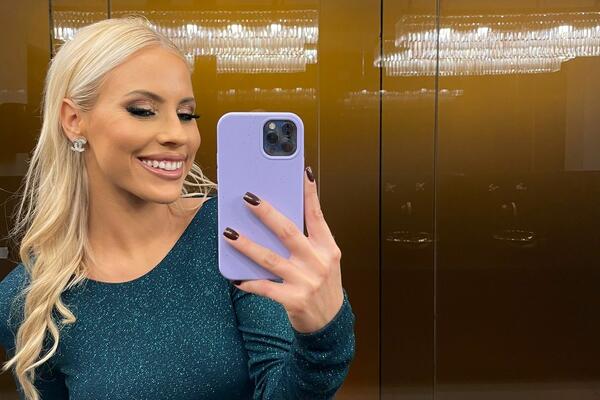 VODITELJKU PRVE OBOŽAVATE DA GLEDATE, A MALO KO ZNA KAKVE MUKE IMA: Odrekla se i IZLAZAKA zbog OVOGA