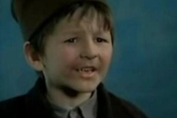 "ČIKO JEL SAV OVAJ LEBAC TVOJ?": Ovaj DEČAK je OŽENIO jednu od NAJPOZNATIJIH SRPKINJA I EVO KAKO IZGLEDAJU DANAS