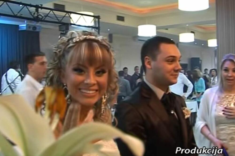 SADA SE RAZVODE POSLE 12 GODINA BRAKA, A OVAKO JE POČELA NJIHOVA LJUBAV: Sve je bilo kao u BAJCI