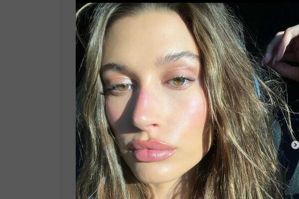 FRIZERI OTKRILI KOJA FRIZURA ĆE BITI TOTALNI HIT U 2024. GODINI: Žene se već masovno šišaju OVAKO - svima stoji