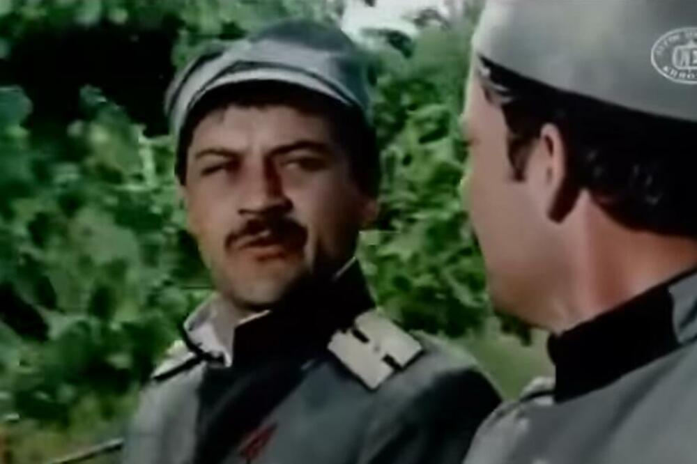 Stradao je u jeku slave, a sa njim u smrt otišala je i njegova 22 godine mlađa devojka: Sećanje na njega ne bledi