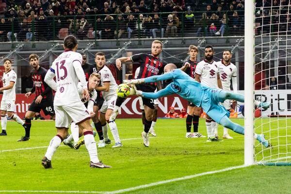 ITALIJANI ODUŠEVLJENI: "Čudovišna partija Vanje Milinković-Savića"