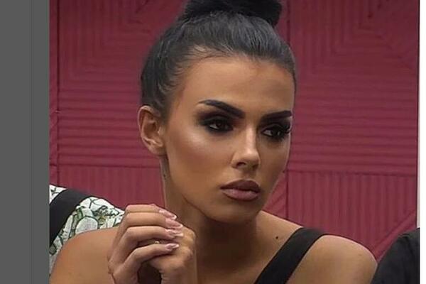 OGLASILA SE MAJKA ANITE STANOJLOVIĆ: Naslednica joj imala INTIMNI ODNOS SA DEVOJKOM i to pred KAMERAMA