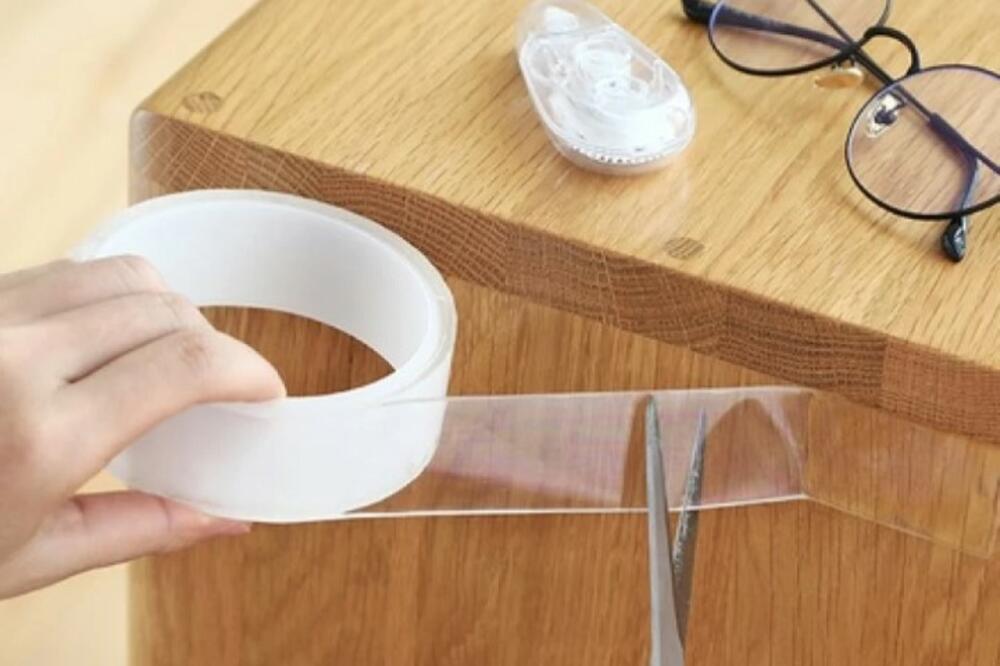 TRAKA LEPLJIVA SA OBE STRANE: BEZ lupanja eksera i BEZ bušenja nameštaja i zidova!