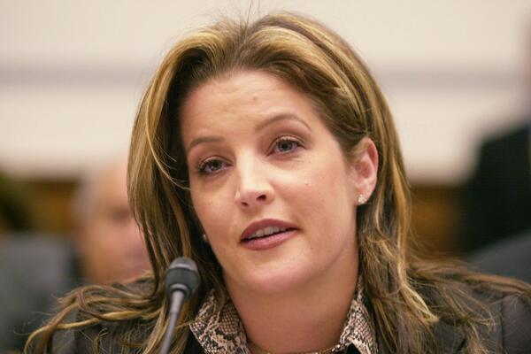 EVO OD ČEGA JE IZNENADA UMRLA ĆERKA ELVISA PRISLIJA: Ovo može da se DESI SVIMA, budite OPREZNI