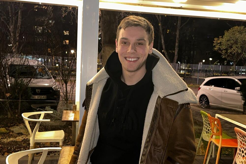 KAKO SOČNI DETALJI! Evo gde je naš mladi glumac UPOZNAO, ali i POLJUBIO svoju DEVOJKU NINU