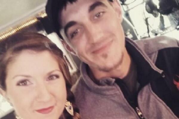 IVAN JE 3 MESECA VODIO KOLEGINICU U TAJNU SOBU NA POSLU: Sekretarica ih otkrila, pa im OVAKO uzvratila