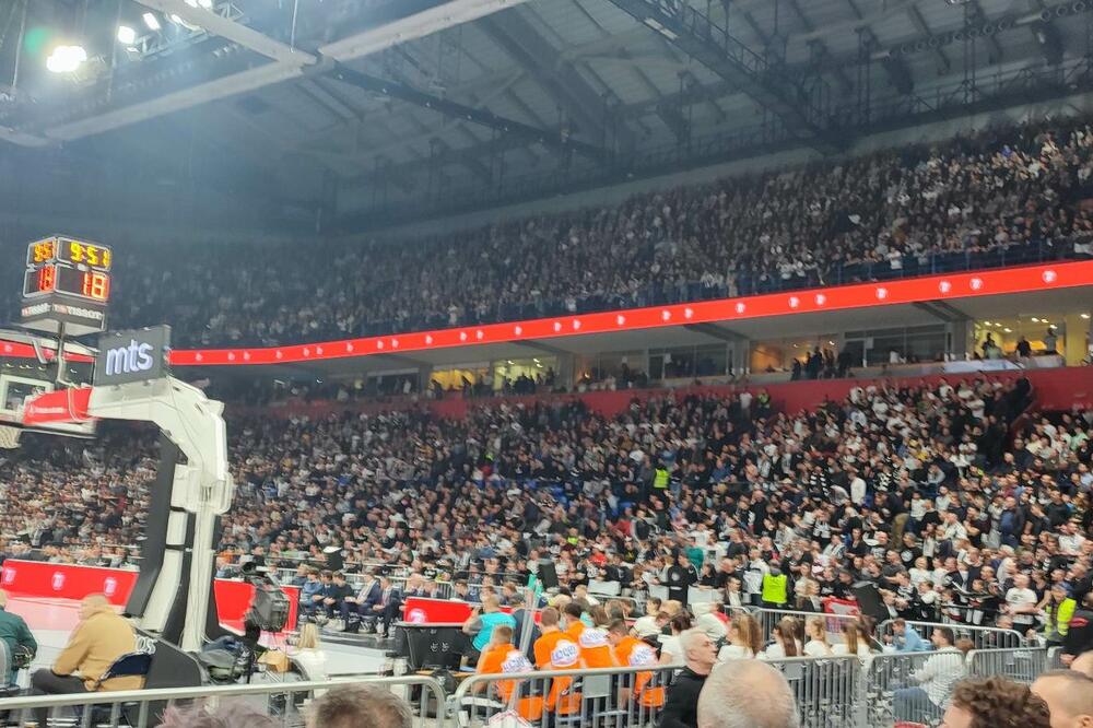 GROBARI PONOVO ODUŠEVILI KOREOGRAFIJOM: Sjajna slika iz Beograda će obići Evropu! (VIDEO)