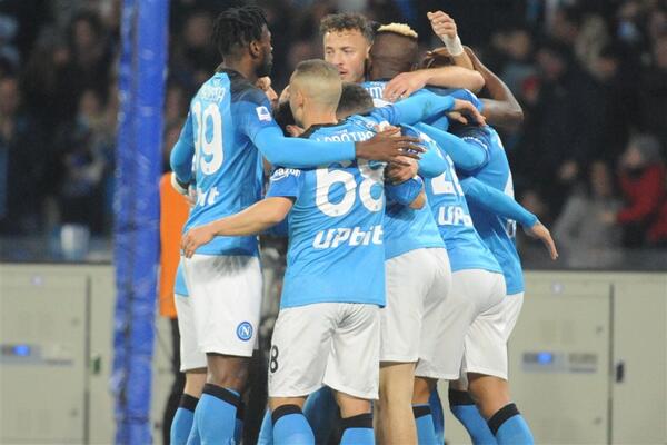 NAPOLI OBRUKAO JUVENTUS ZA PLUS 10 NA TABELI!
