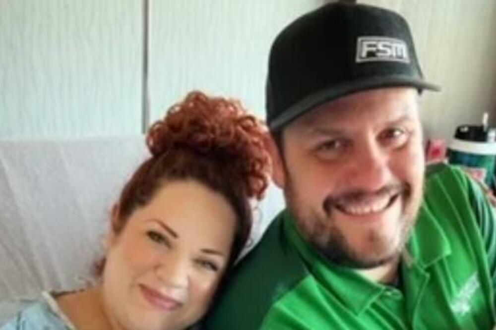 OVE BLIZNAKINJE SU ROĐENE U RAZLIČITIM GODINAMA: Lekari su doneli NAGLU ODLUKU, a onda se DESILO ČUDO (FOTO)