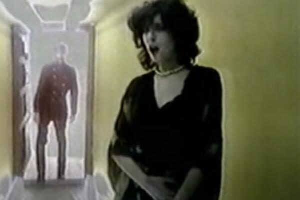 BILE ROĐENE SESTRE I BEOGRADSKE LEPOTICE: Preminule ISTE GODINE, a životi im bili obavijeni VELOM TAJNI