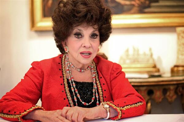 VELIKA TUGA! PREMINULA ĐINA LOLOBRIĐIDA