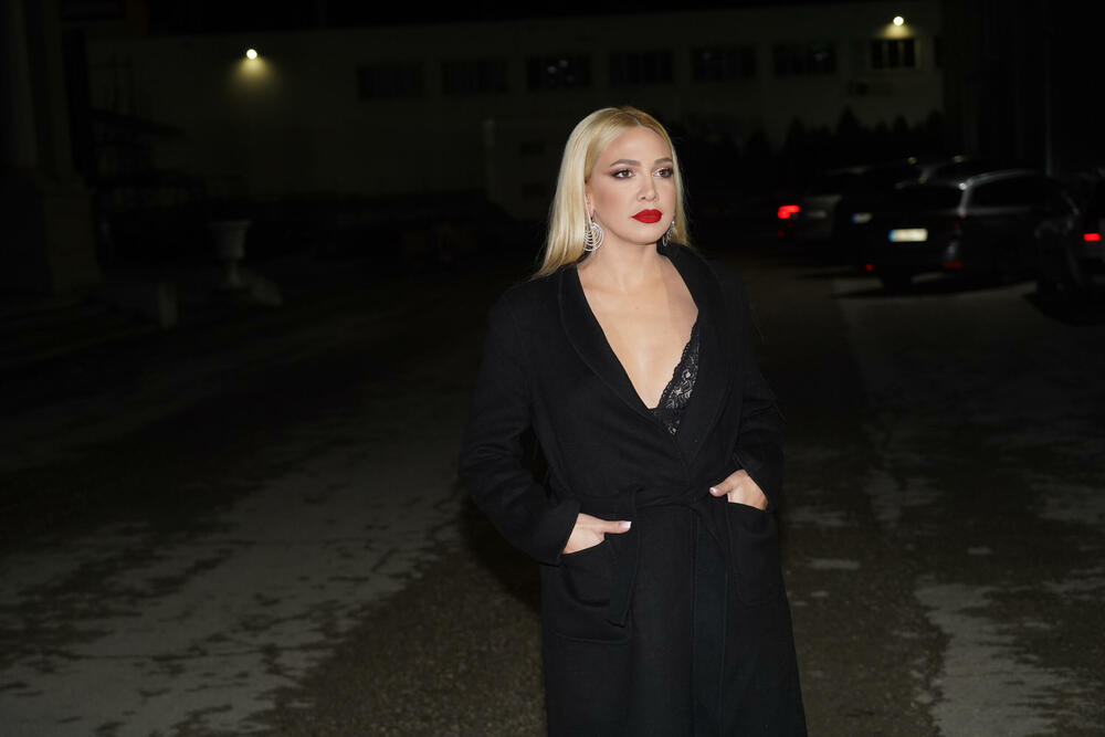Milica Todorović se rasplakala na nastupu