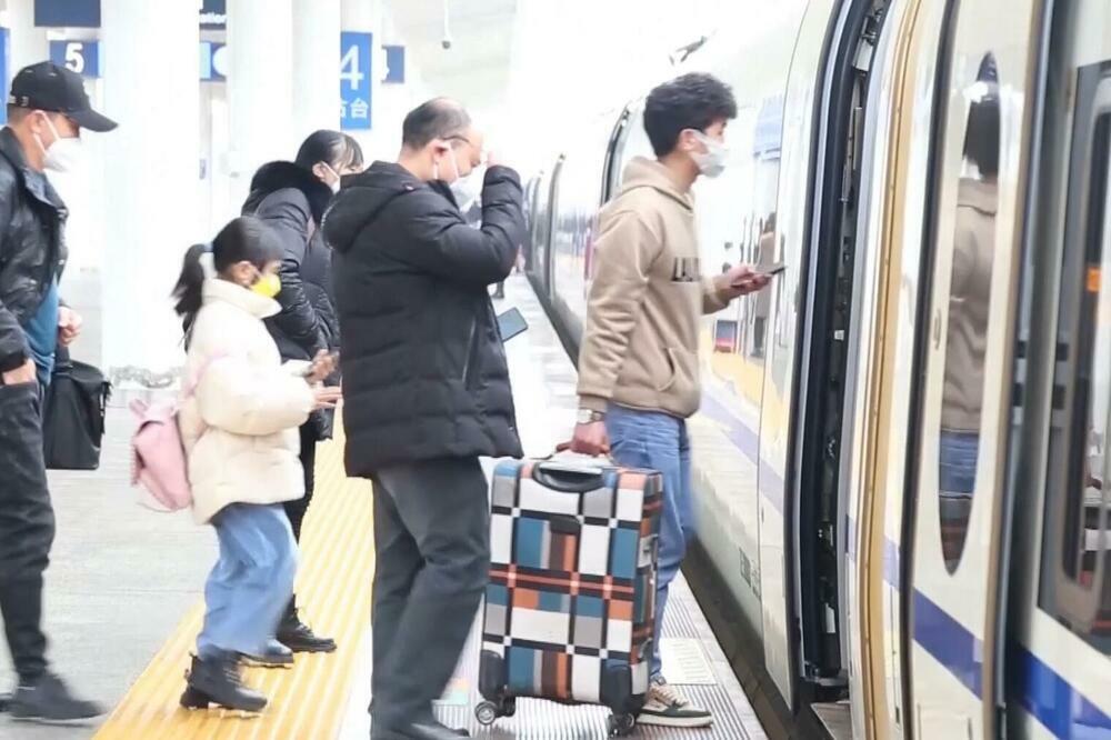 Za 10 dana vozovima putovalo osam miliona putnika (VIDEO)