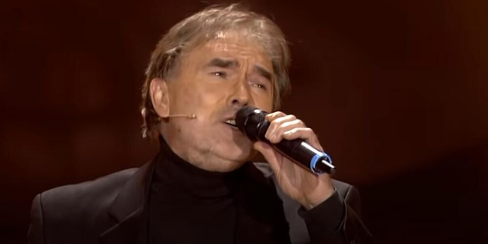 Roki je devedesetih godina rešio da se povuče sa javne scene bez obzira na popularnost koju je imao