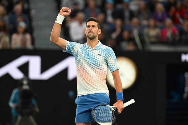 NOVAK DOMINIRAO, PA SE MUČIO, A POTOM POKAZAO FRANCUZU KO JE GAZDA! Đoković ide u treće kolo