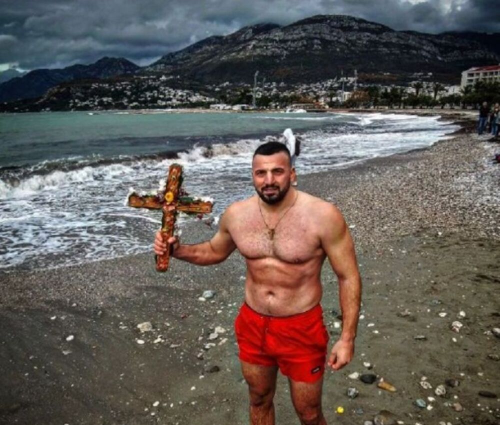 Govorio je kako u rijalitiju nije imao devojku, već su to bile samo uloge